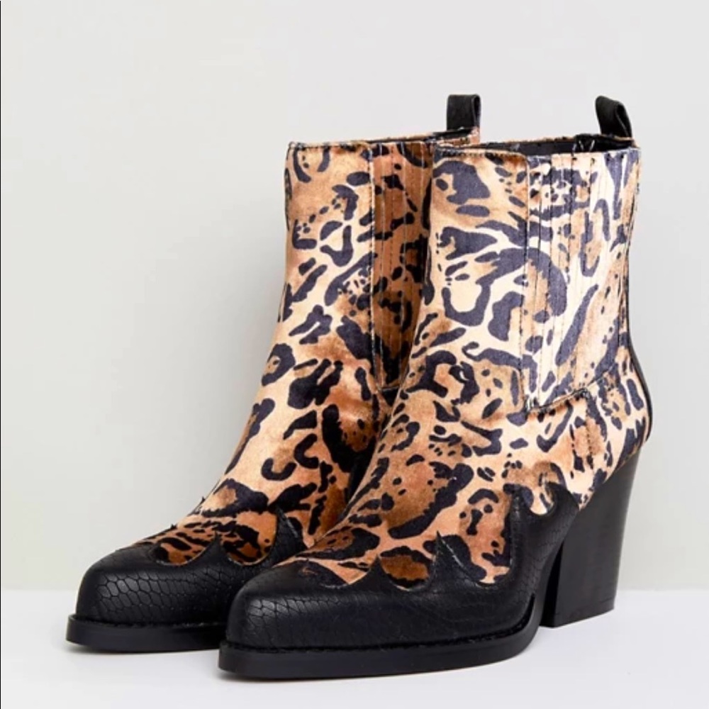 Prettylittlething boots
